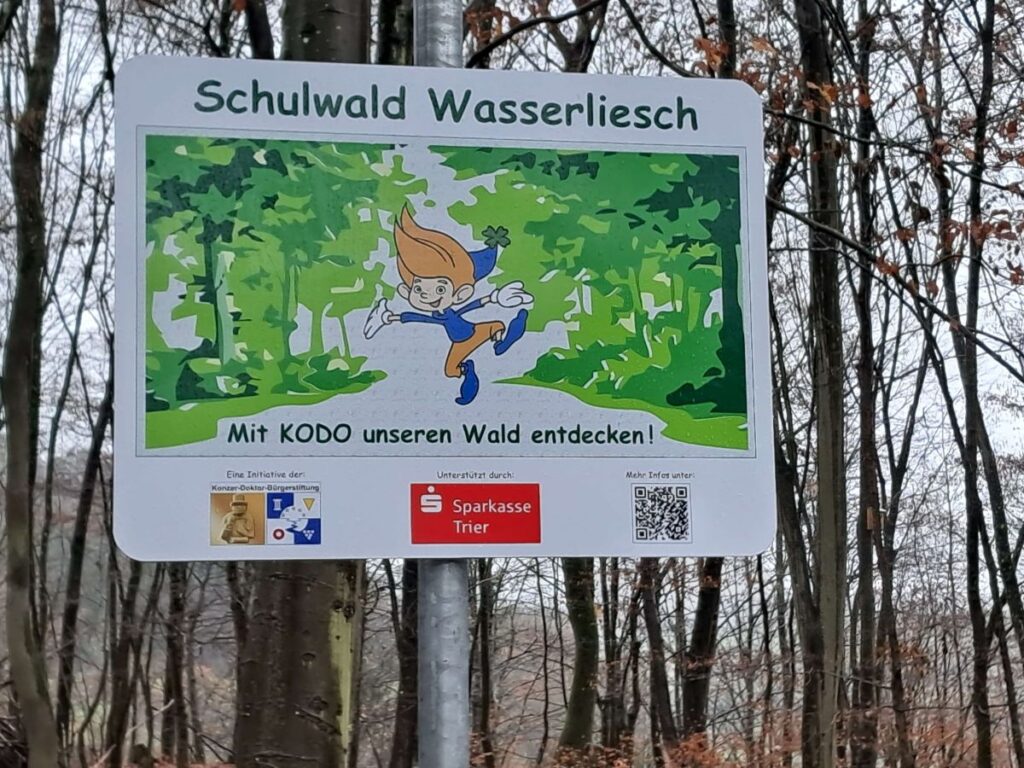 Schulwaldprojekt-Wasserliesch-Schild-22